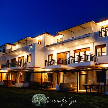 Pine In The Sea Nikiti-Sithonia Apartment Exterior photo
