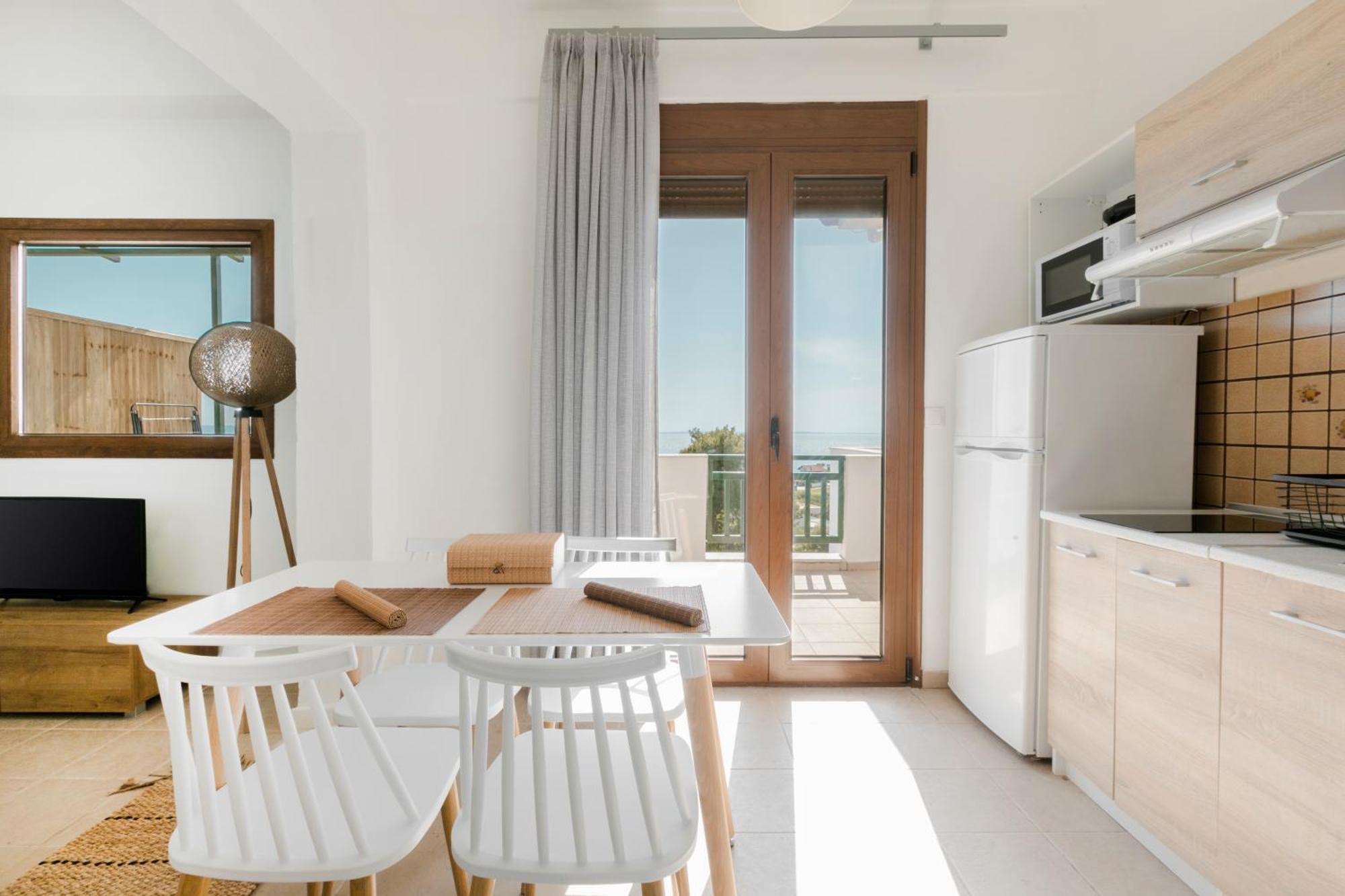 Pine In The Sea Nikiti-Sithonia Apartment Exterior photo