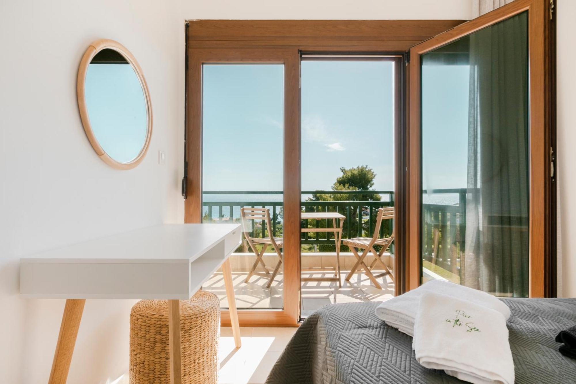 Pine In The Sea Nikiti-Sithonia Apartment Exterior photo