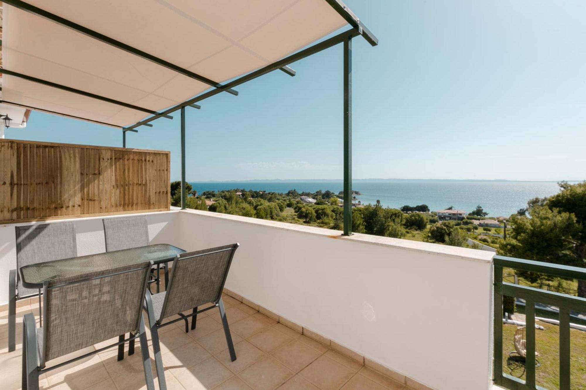 Pine In The Sea Nikiti-Sithonia Apartment Exterior photo