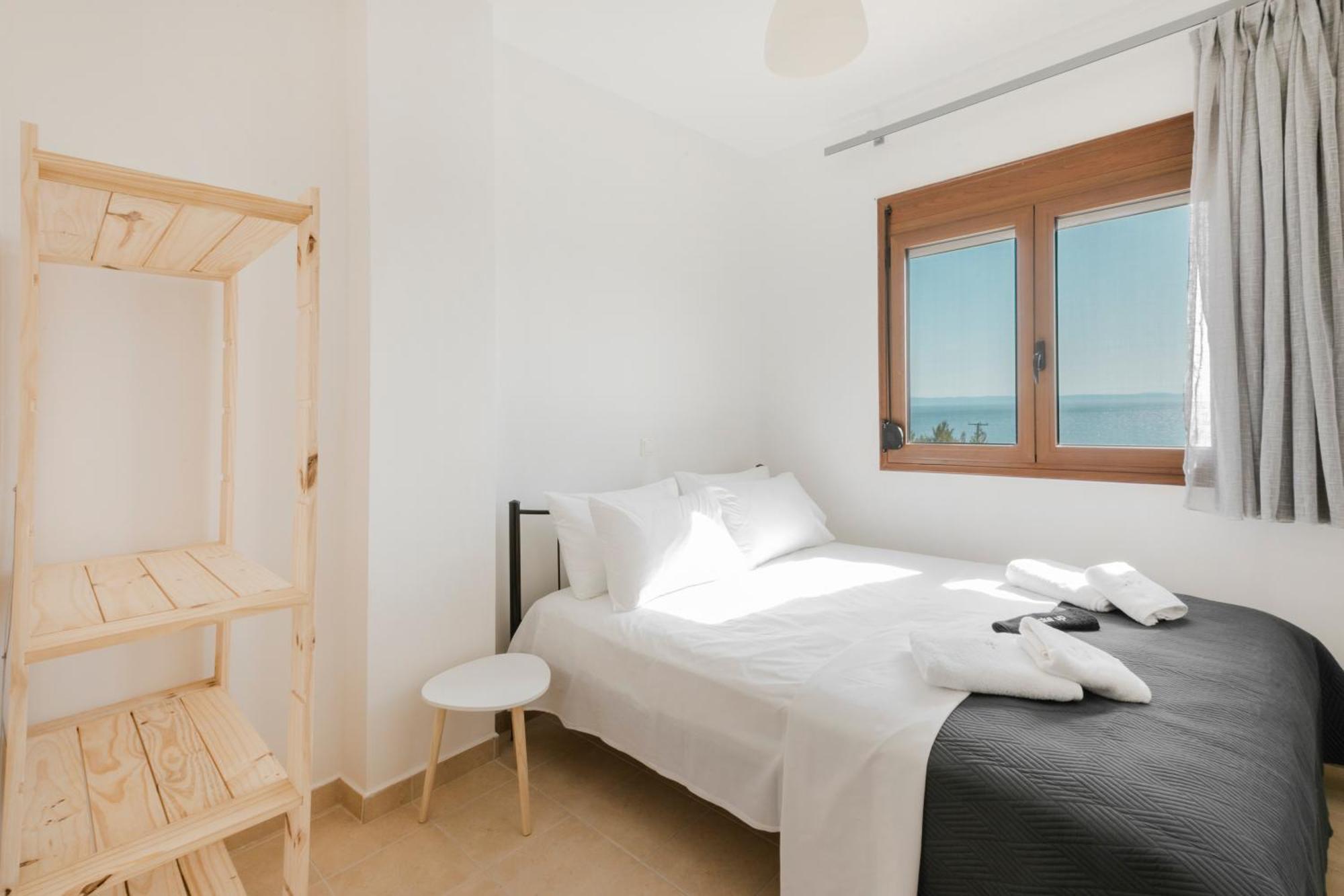 Pine In The Sea Nikiti-Sithonia Apartment Exterior photo