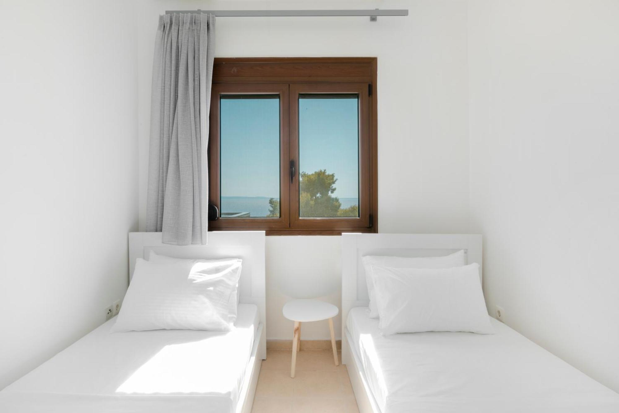 Pine In The Sea Nikiti-Sithonia Apartment Exterior photo
